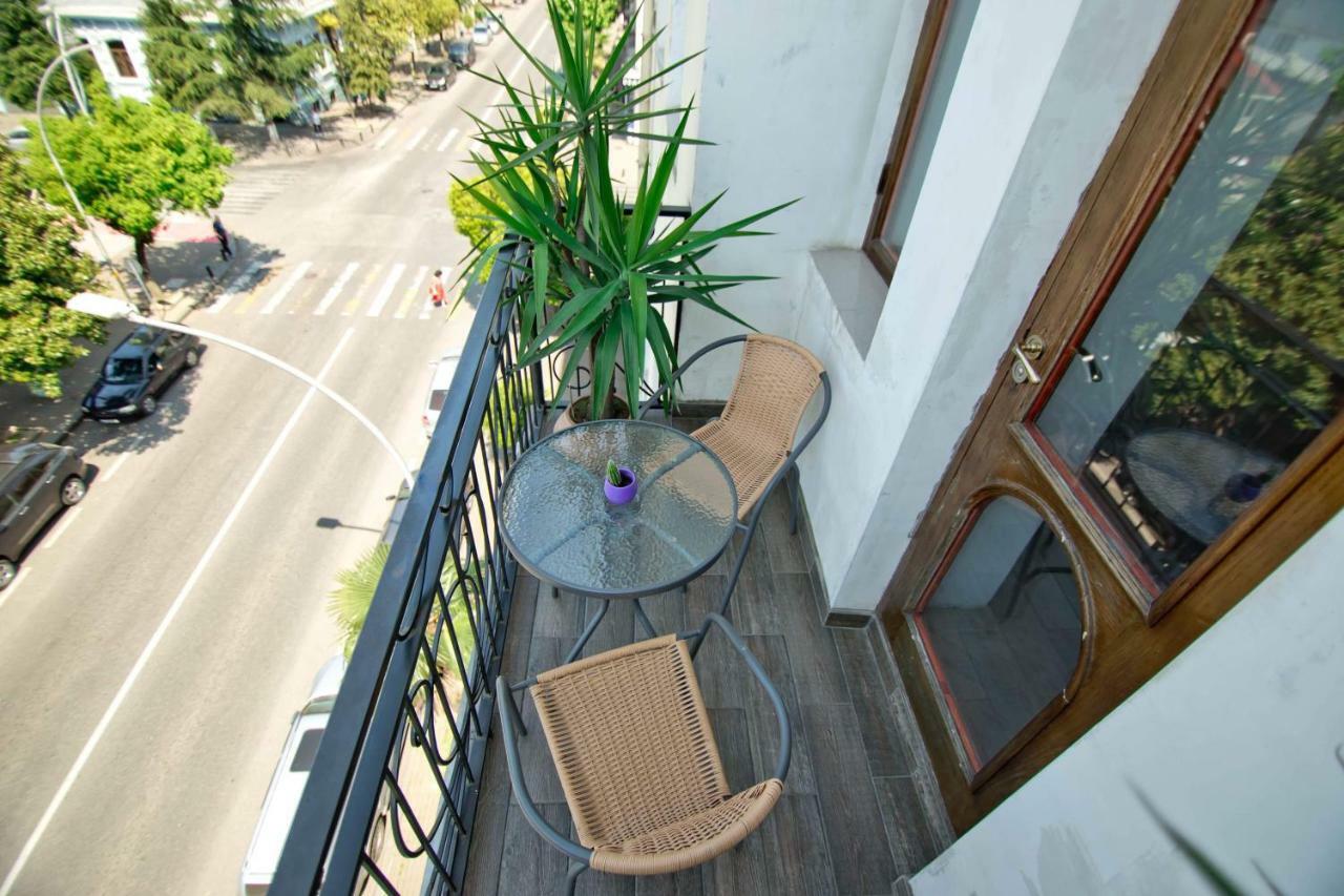 Apartment On Gorgiladze 25 Batumi Kültér fotó