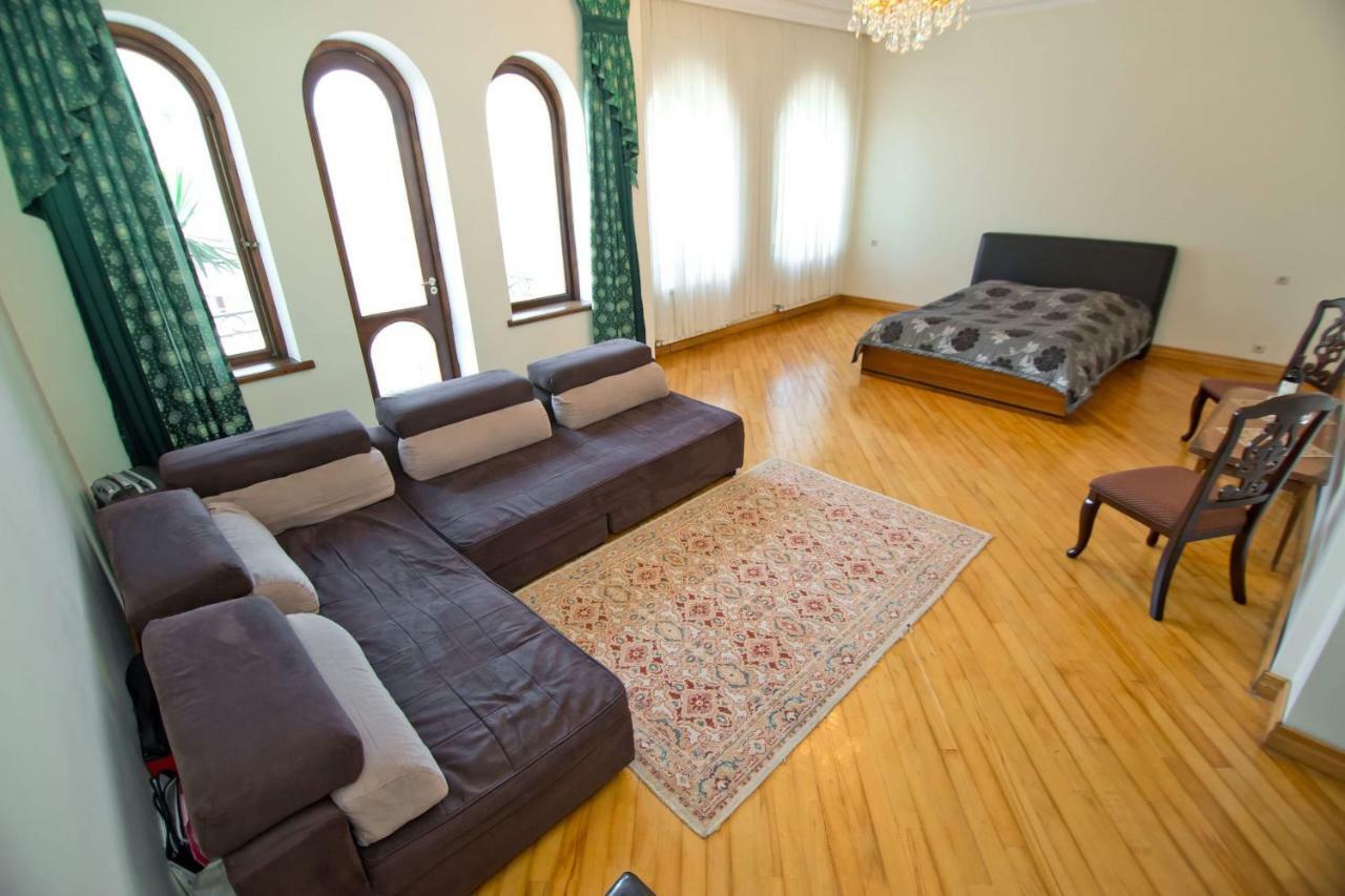 Apartment On Gorgiladze 25 Batumi Kültér fotó