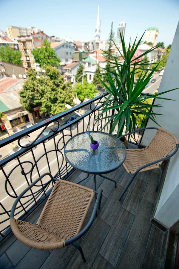 Apartment On Gorgiladze 25 Batumi Kültér fotó